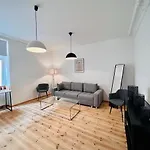 Alte Schönhauser Lux